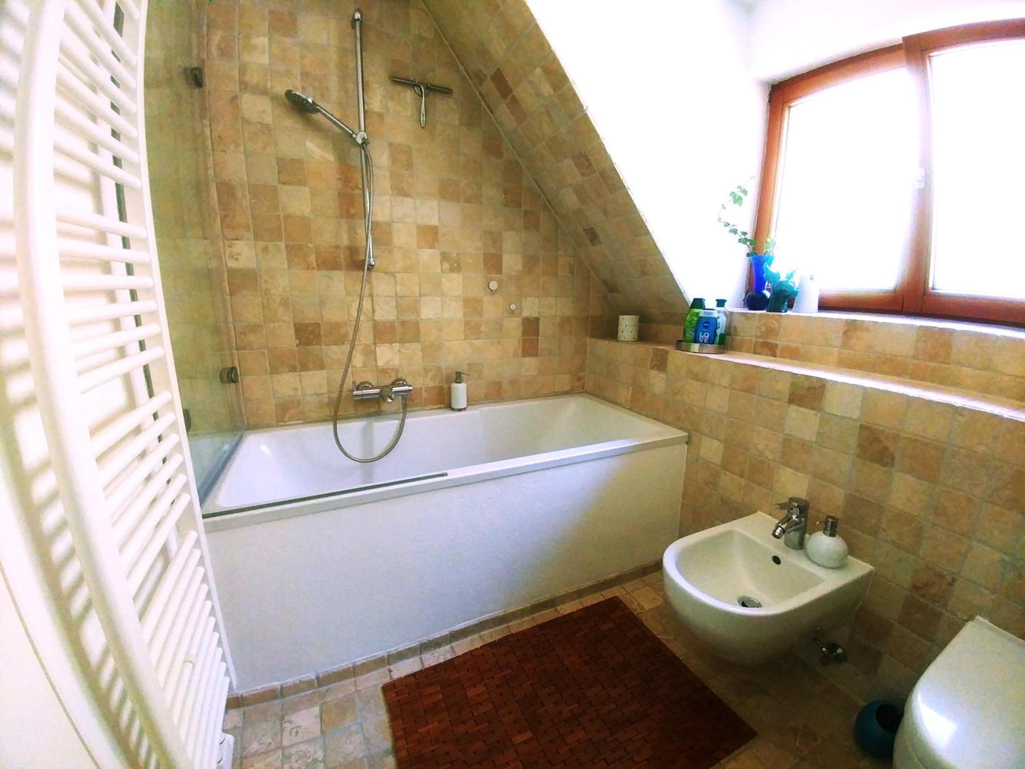 Mediterran-Skandinavisch - Outdoorwhirlpool Ganzjaehrig Burgthann 外观 照片